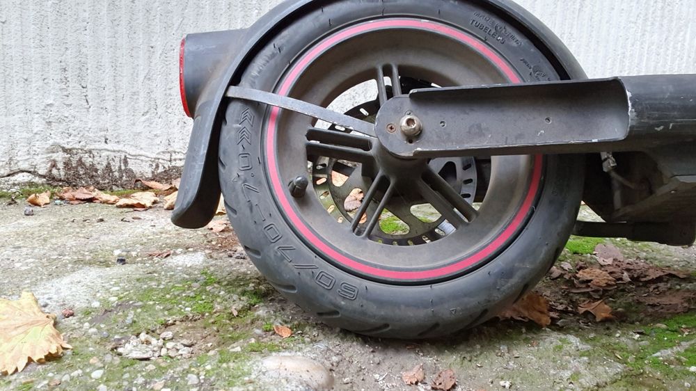 trotineta electrica xiaomi 4 pro defecta baterie moarta