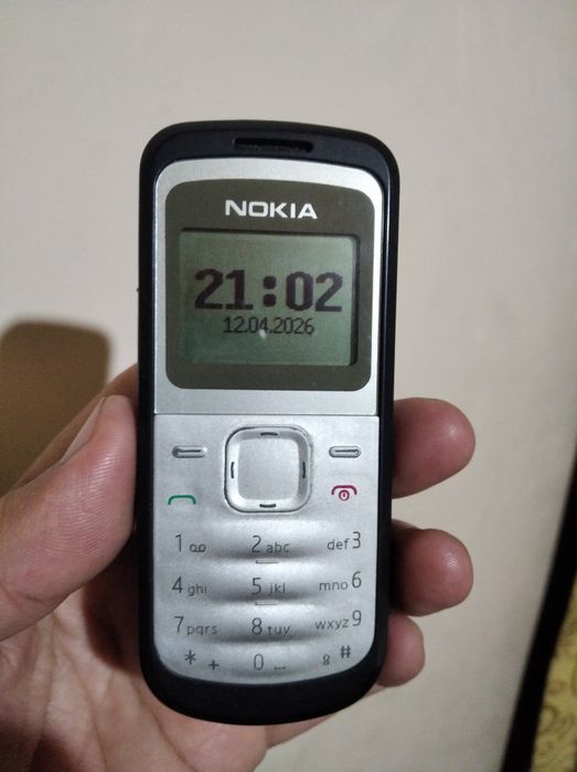 Nokia 105  ва Nokia 12-02 Сотилади