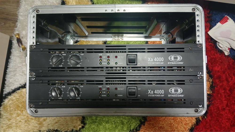 Vand 2 amplificatoare Dynacord