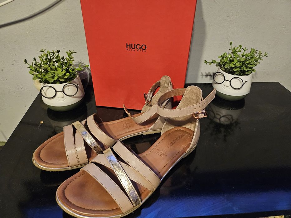 Дамски обувки Karl Lagerfeld, Converse, Steve Madden, Hugo, S.Oliver