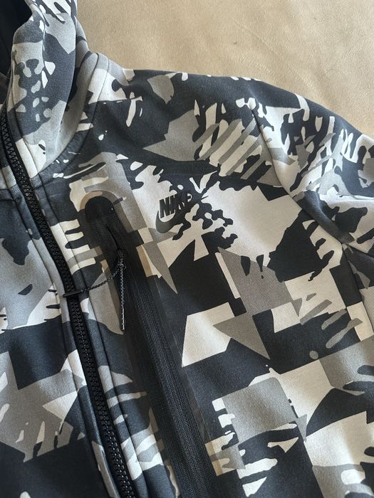 Nike tech оригинално!!