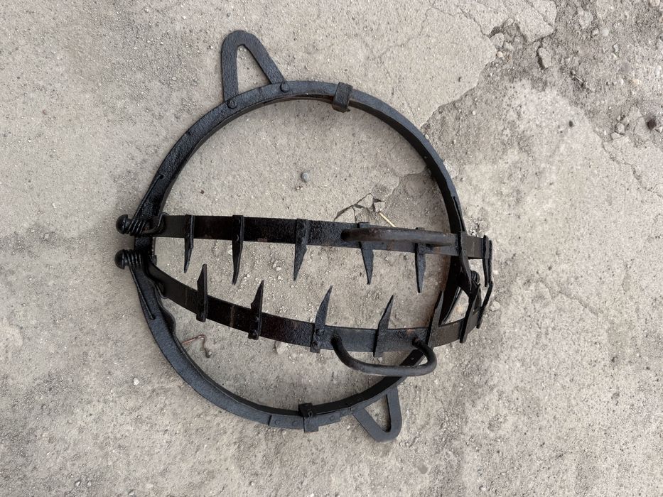 Capcana,cluxa  din otel,dimensiuni mari,diametru 50 cm