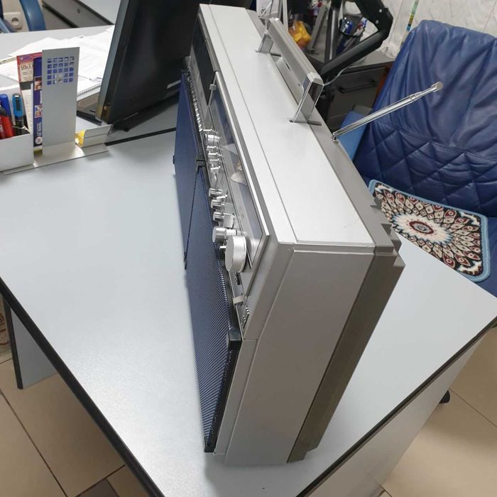 Продается кассетная дека SHARP GF-767