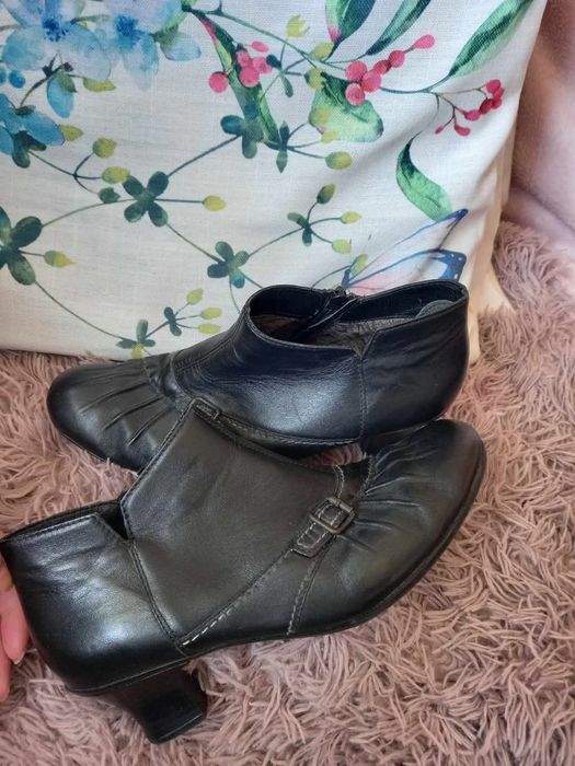 Ghete scurte piele Rieker nr 39