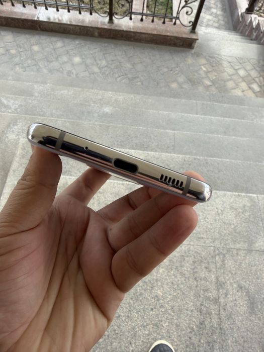 Samsung A82 6/128 gb holati ideal