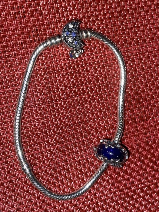 Гривна Пандора с висулка със стопер