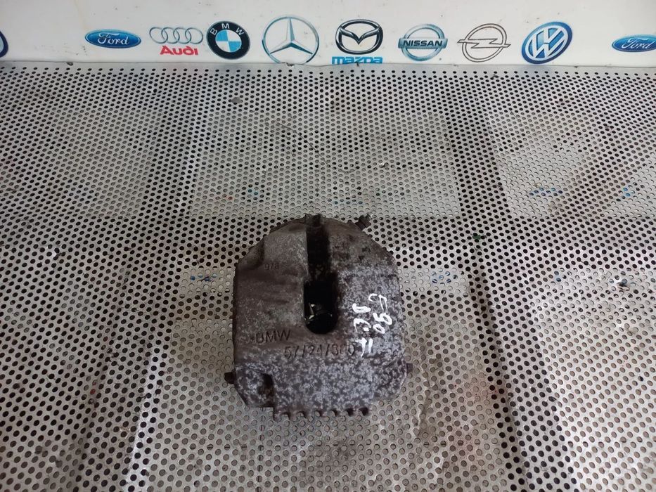 Etrier Fata Bmw E90 E91 E92 E93 E87 E81 E82 Dreapta - Dezmembrez Bmw - Dezmembrari Arad
