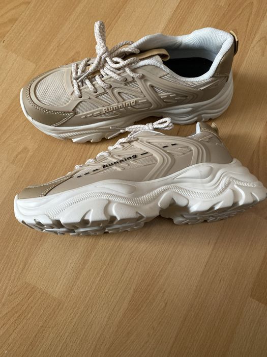 Дамски маратонки