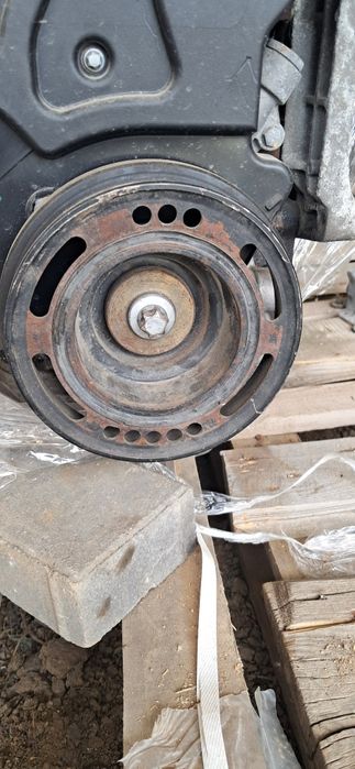 Запчасти по двигателя Опел. Пассат ь.