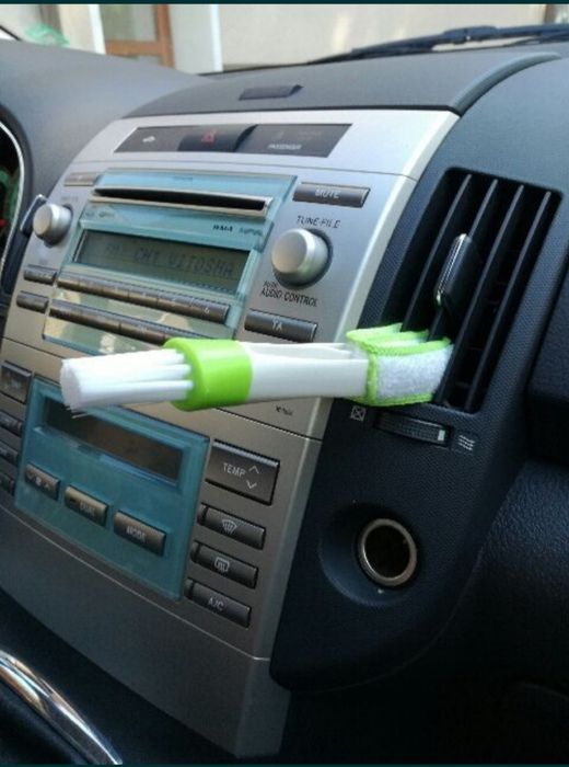 Продавам многофункционална четка