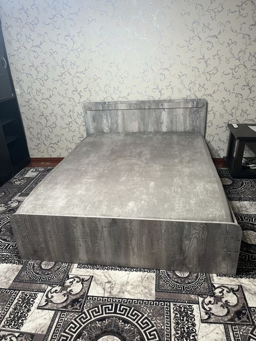 Продам кровать двух спальную