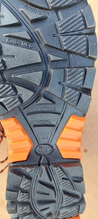 Ботинки зимние робочии