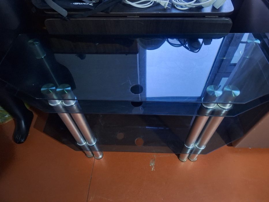 Продам подставку под телевизор