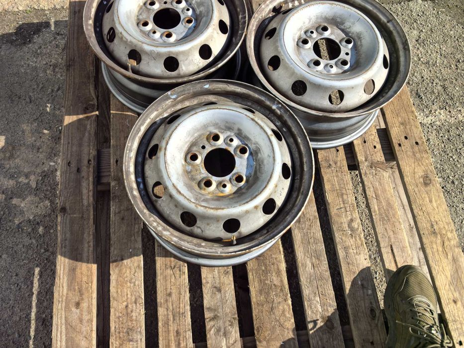 15 цола 5 х 118 мм Пежо / Ситроен / Фиат / Ивеко / Опел - 6 Инча/ЕТ 68