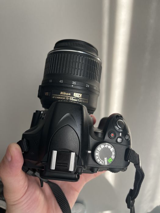 Nikon d3200 отличное состояние