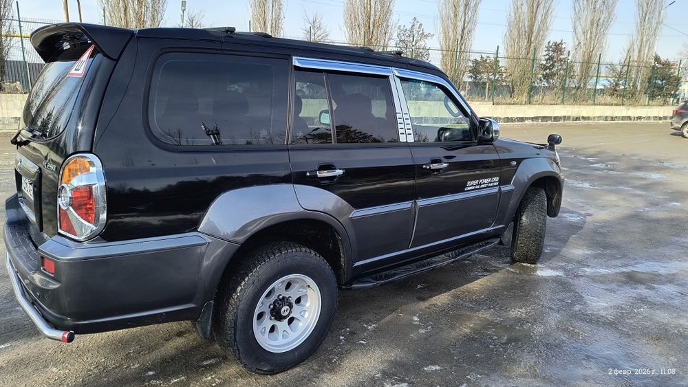 Продам хороший крепкий внедорожник