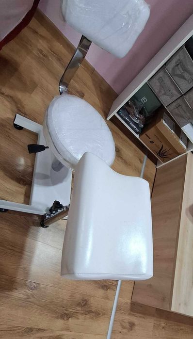 Стойка за педикюр