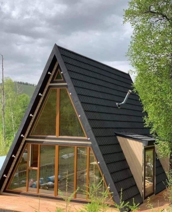 Executam cabane din lemn la cheie