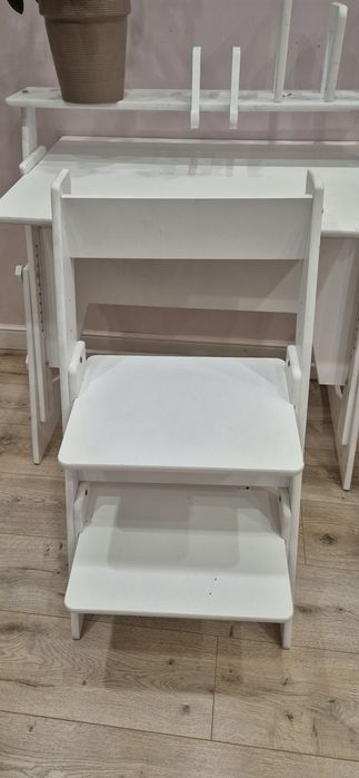 Письменный стол для ученика