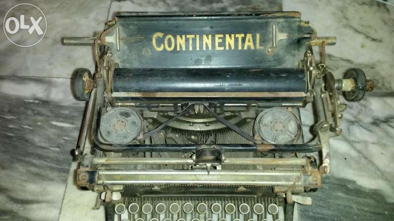 Continental пишеща машина