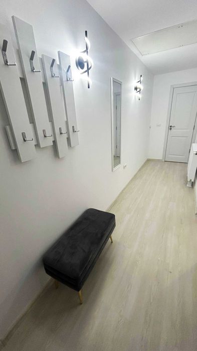 Inchiriez apartament 2 camere in regim hotelier zona Mall-Precista