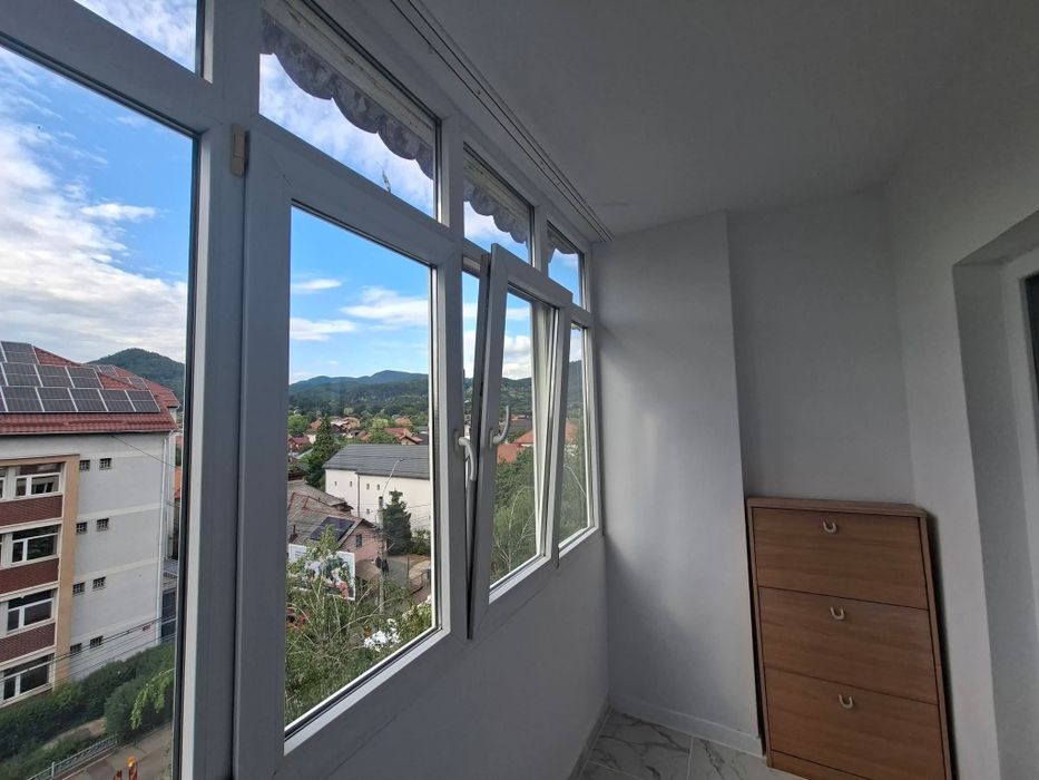 Închiriez apartament 2 camere