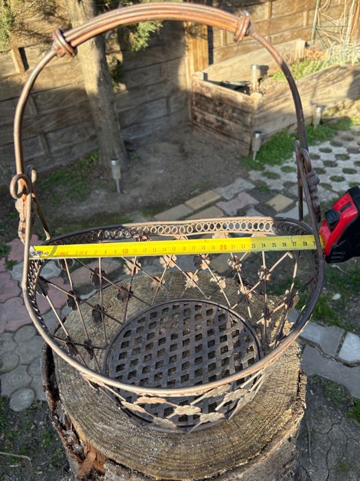 cos metalic pentru flori suspendate