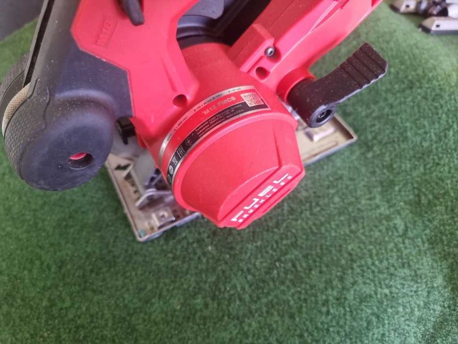 Milwaukee M18FMCS - Безчетков циркуляр за метал ф 150мм