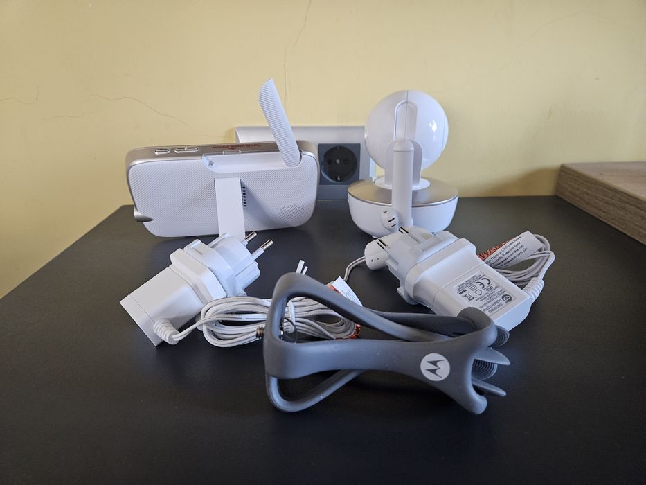 Видео Бебефон Motorola MBP855 Connect