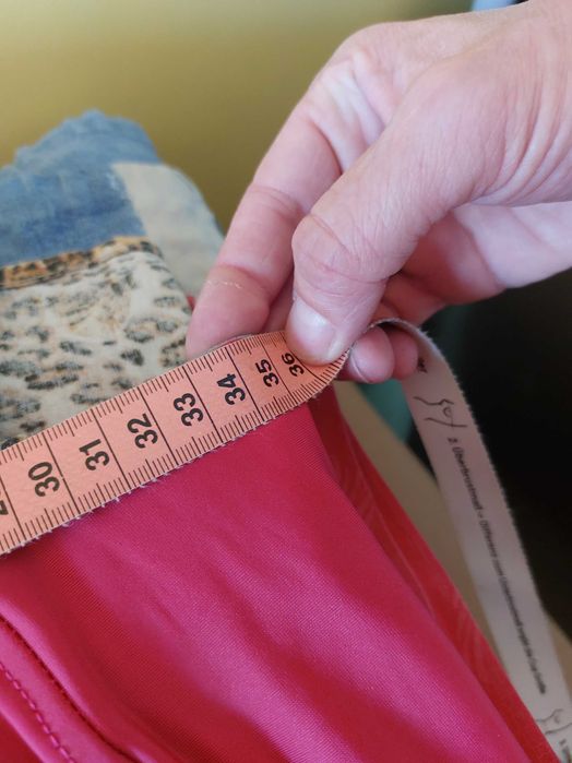 Продавам детски бричове ръкавици и протектор за езда,Тротинетки.