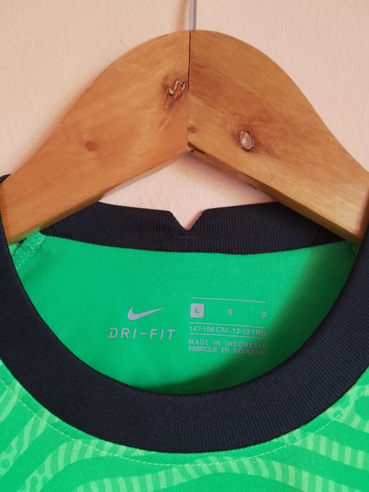 Tricou fotbal copii FC Barcelona de Portari
Stare perfecta 9/10. 

Mar