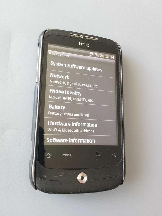 HTC Wildfire в отлично състояние + зарядно