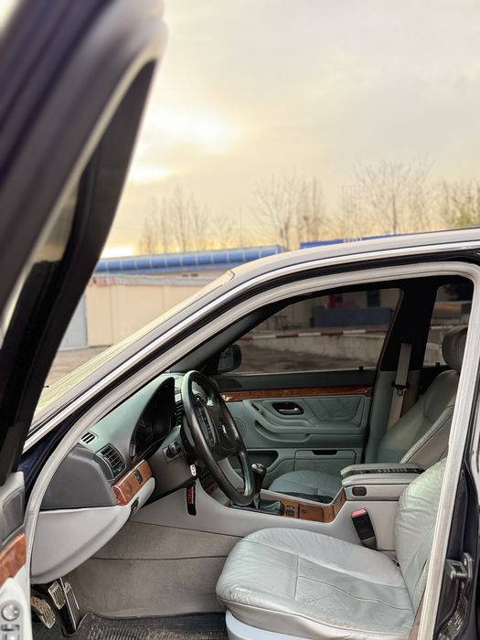 BMW E38 Бумер продается!