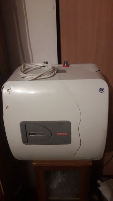 Водонагреватель Ariston - titan 30 литров