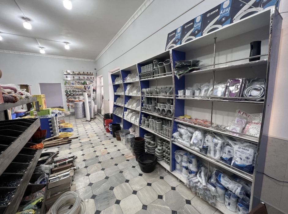 продаются готовые полки и стилажы для хоз. магазина.