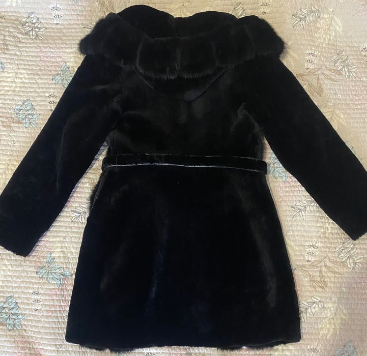 Продам мутоновую шубу