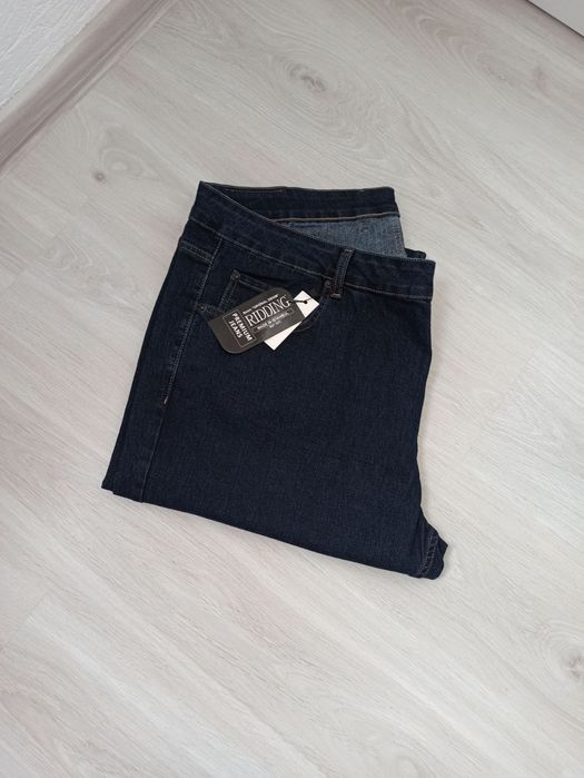 Големи и нормални 31 до 37 размери дънки класически, прави и големи ра