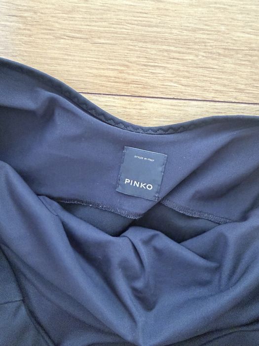 Ракля к полу гол гръб pinko