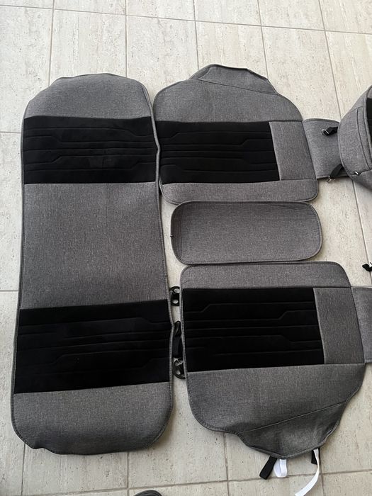 Универсальны чехол на авто