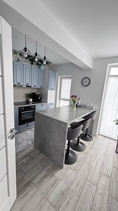 Vand casa/duplex mobilata si utilata