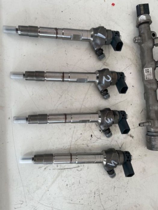 sistem injectie audi a4 a5 a6 q5  0445110471 04l130277ae 04l089g 0445010537 04l130755d 2012 2013 2014 2015 2016