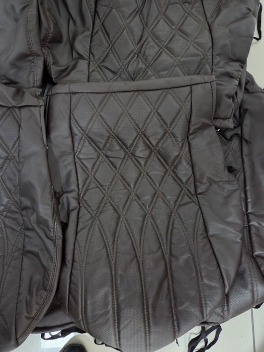 Продам авточехлы камри