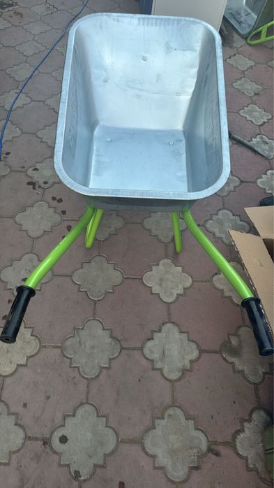 Тачка строительная