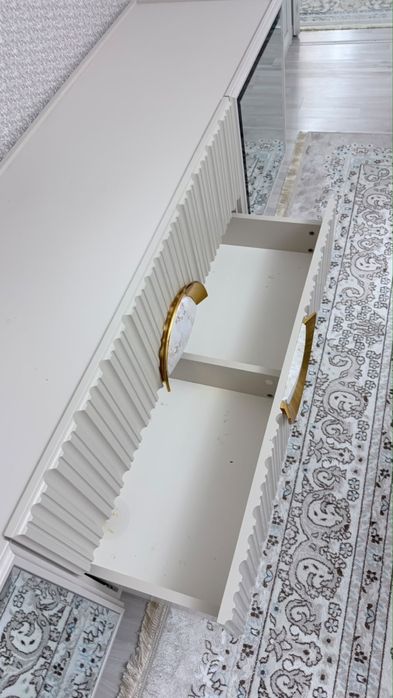 Консоль, из Турции.