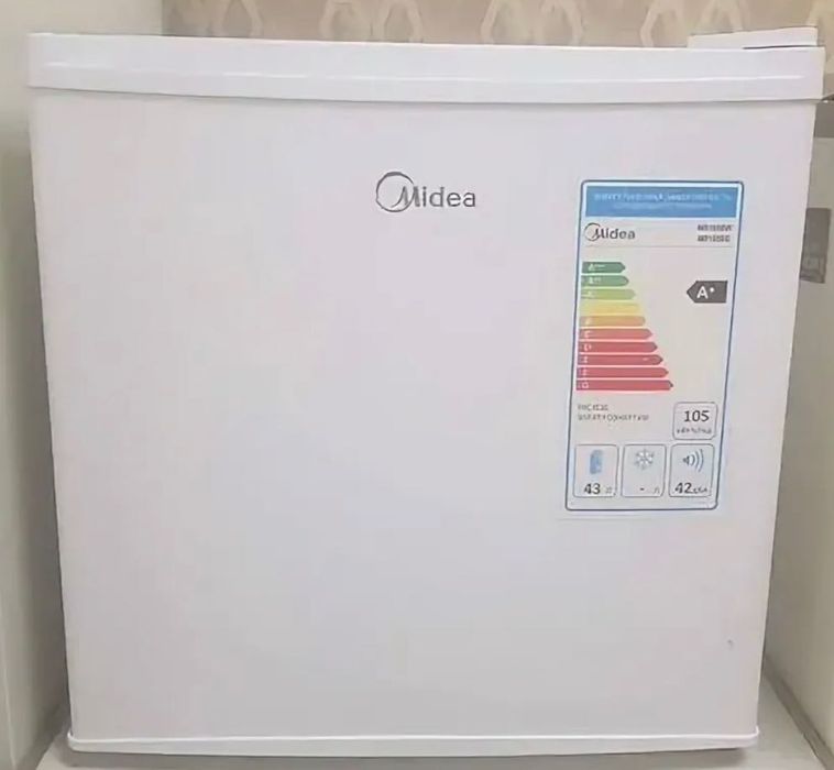 Холодильник маленький офисный