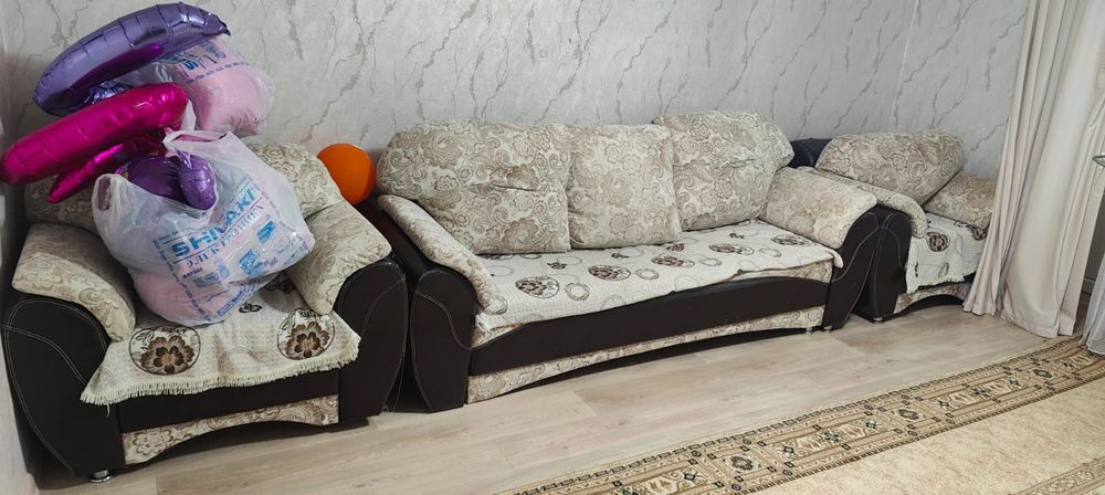 Продам диван,самовывоз