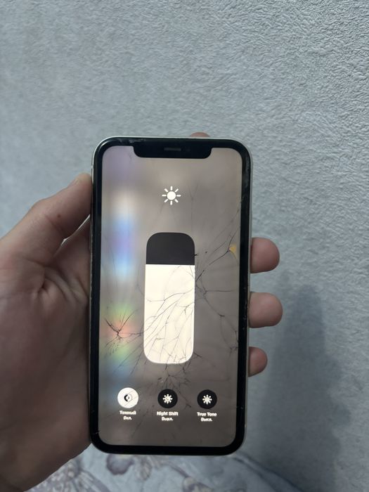 Айфон 11 сатылады