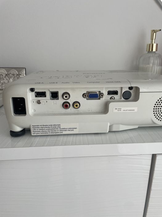 Video Proiector Epson EB-W42