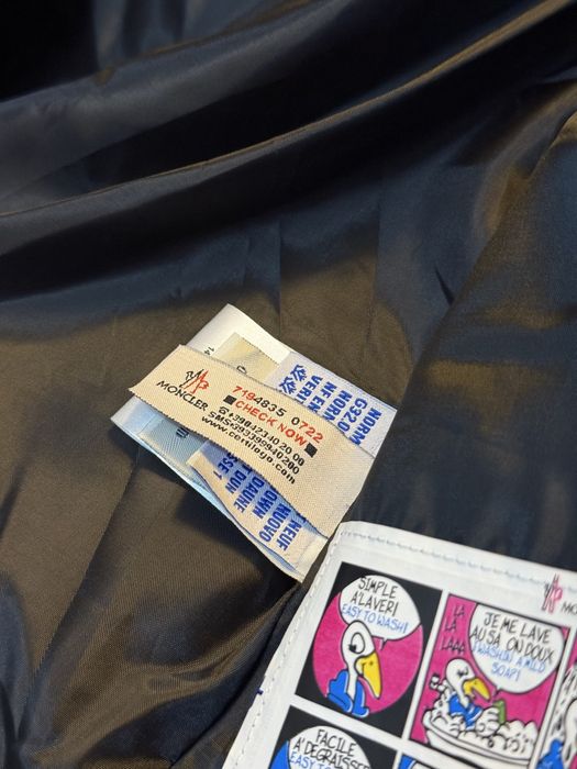 Geacă M.O.N.C.L.E.R  negru lucios