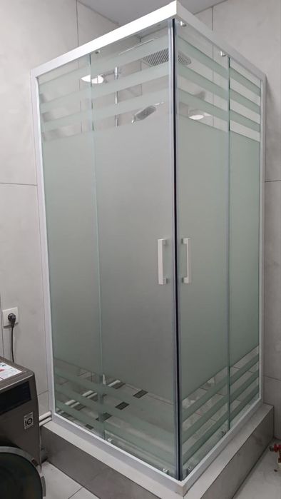 Душевая на заказ (с матовым покрытием)